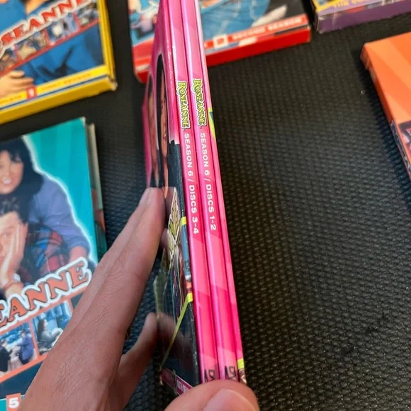 Roseanne DVD Box Set Collection - Picture 3 of 3